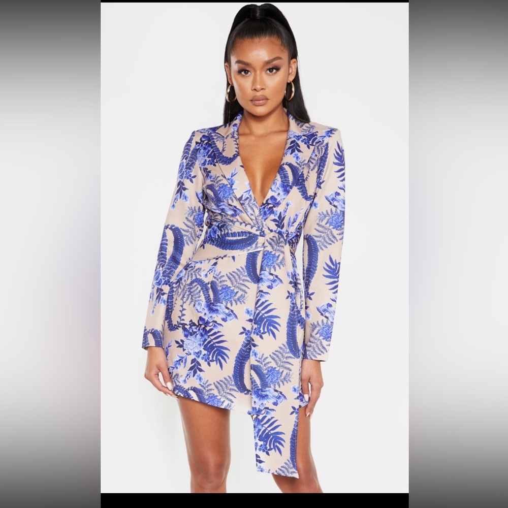 Floral blazer dress PrettyLittleThing